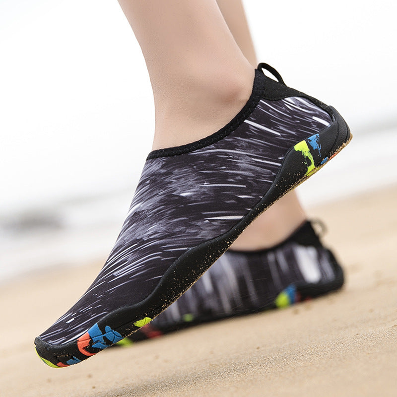 Men and women beach shoes non-slip seaside upstream shoes
