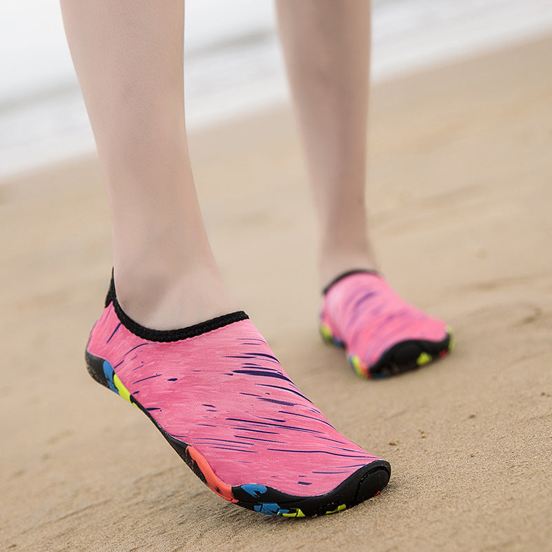 Men and women beach shoes non-slip seaside upstream shoes