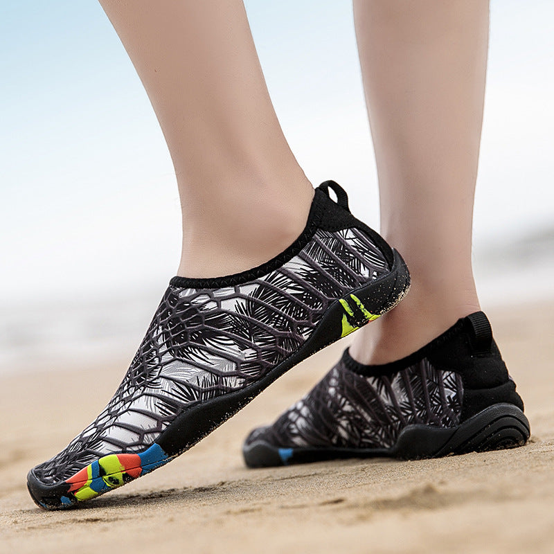 Men and women beach shoes non-slip seaside upstream shoes