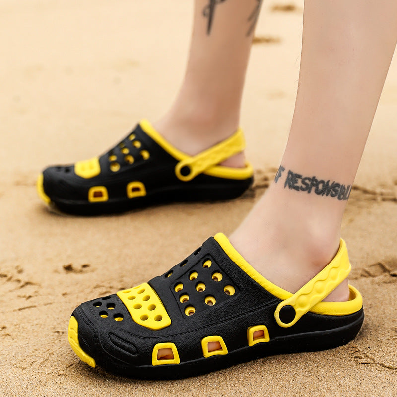 2021 spring and summer new Korean style hole shoes men's outer sandals men's soft sole outdoor couple beach shoes