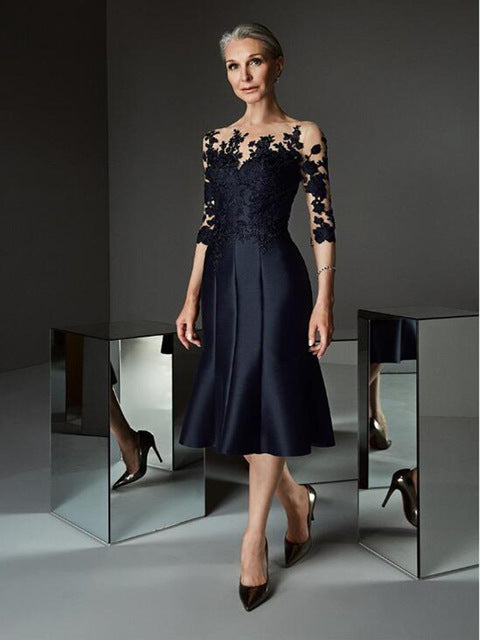 Gorgeous Prussian Blue Knee Length Mother of the Bride Dresses Lace Applique with Three Quarter Sleeves Wedding Guest Gowns 2022