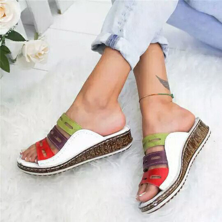 Wish Amazon hot selling large size slope with sandals and slippers female hollow word slippers lightweight color matching beach shoes in stock