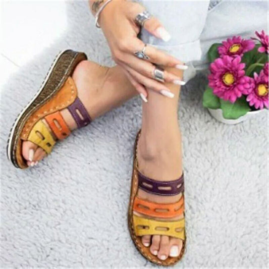 Wish Amazon hot selling large size slope with sandals and slippers female hollow word slippers lightweight color matching beach shoes in stock