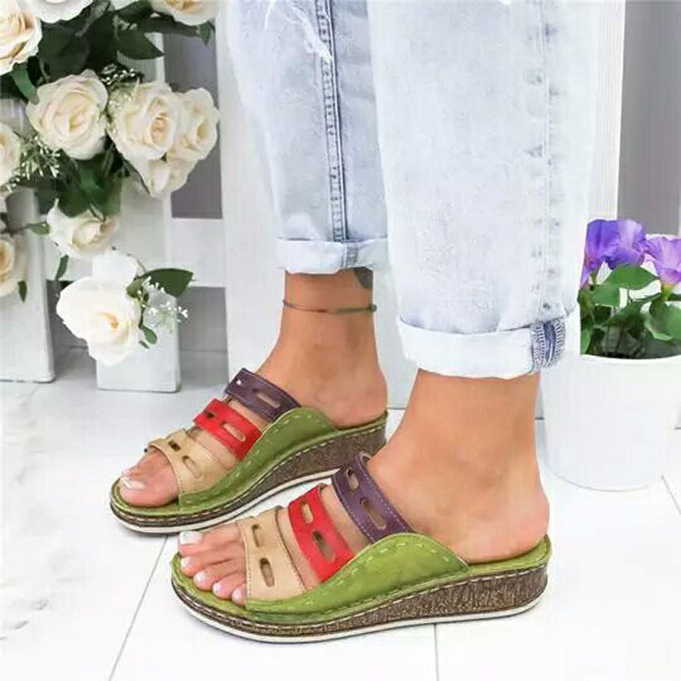 Wish Amazon hot selling large size slope with sandals and slippers female hollow word slippers lightweight color matching beach shoes in stock