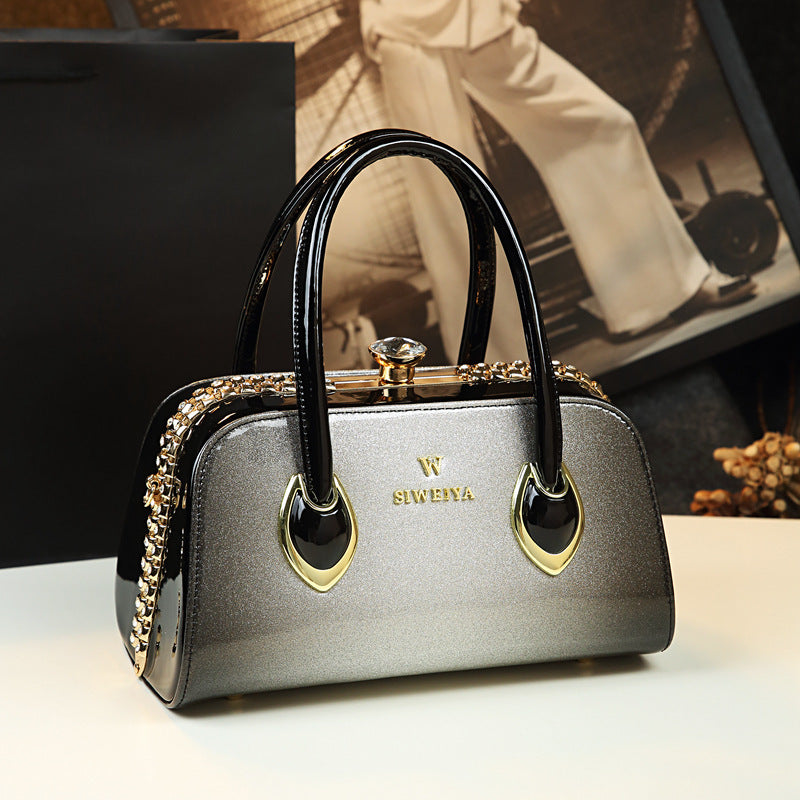 Fashion stereotyped leather women's bags 2022 new middle-aged mother bags all-match messenger handbags shoulder women's bags