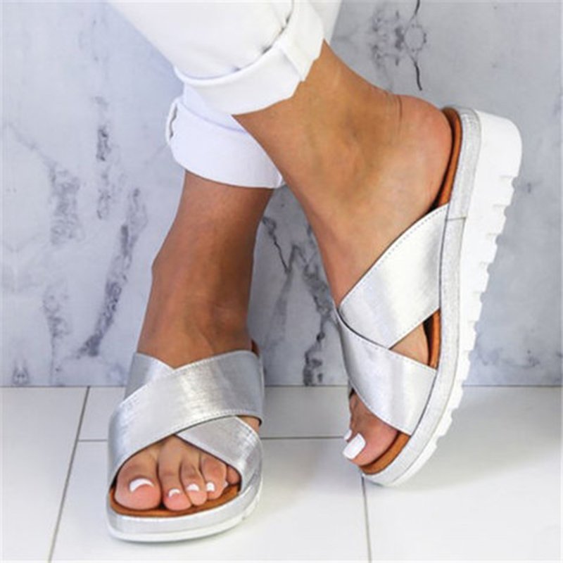 Wish new products foreign trade set of toe sandals and slippers female spot 2021 year-round supply cross-border source of large size ladies slippers