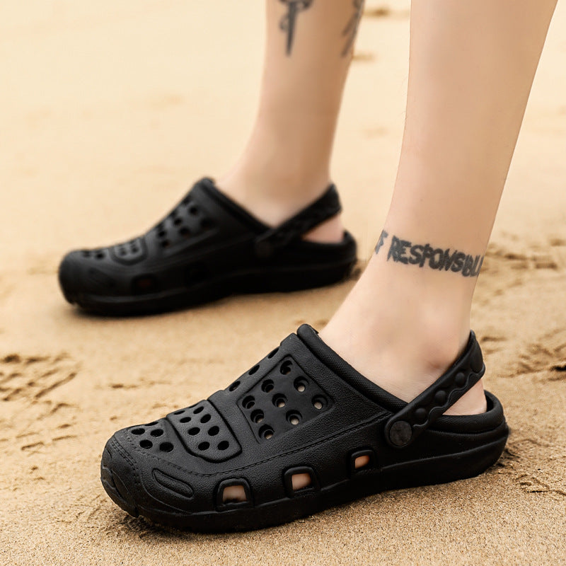 2021 spring and summer new Korean style hole shoes men's outer sandals men's soft sole outdoor couple beach shoes