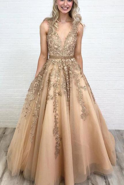 V Neck Wedding Dresses 2021 Light Champagne Floor Length Applique Open Back Tulle A Line Backless Bridal Gowns Vestido De Noiva